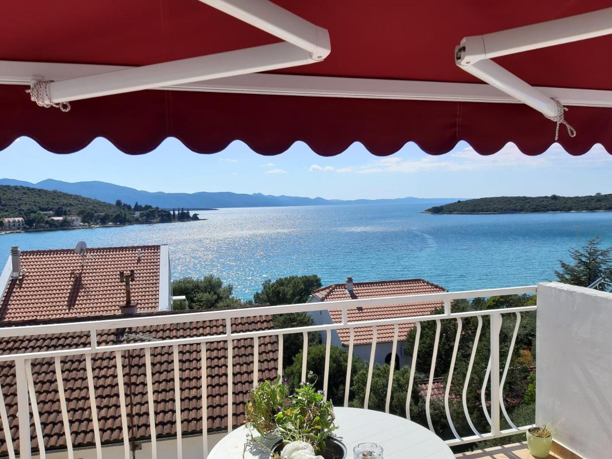 LovišteBlue Sea Blue Sky公寓 外观 照片