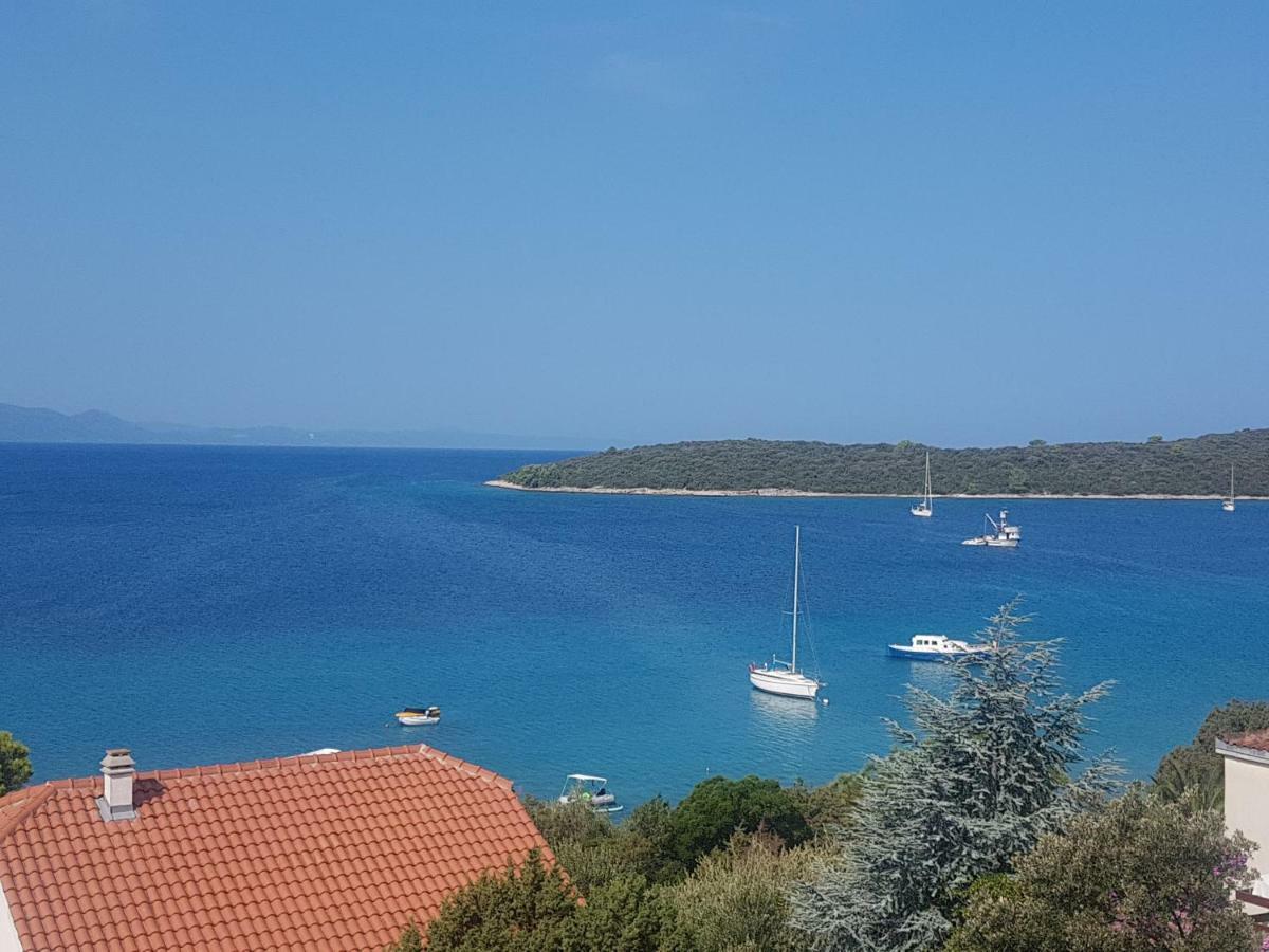 LovišteBlue Sea Blue Sky公寓 外观 照片